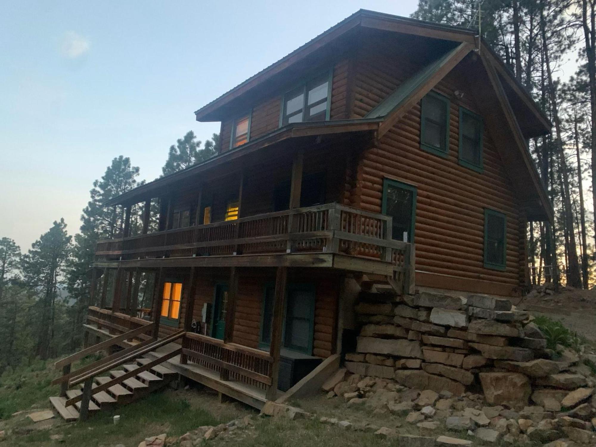Bear Paw Lodge & Vacation Homes Vallecito エクステリア 写真