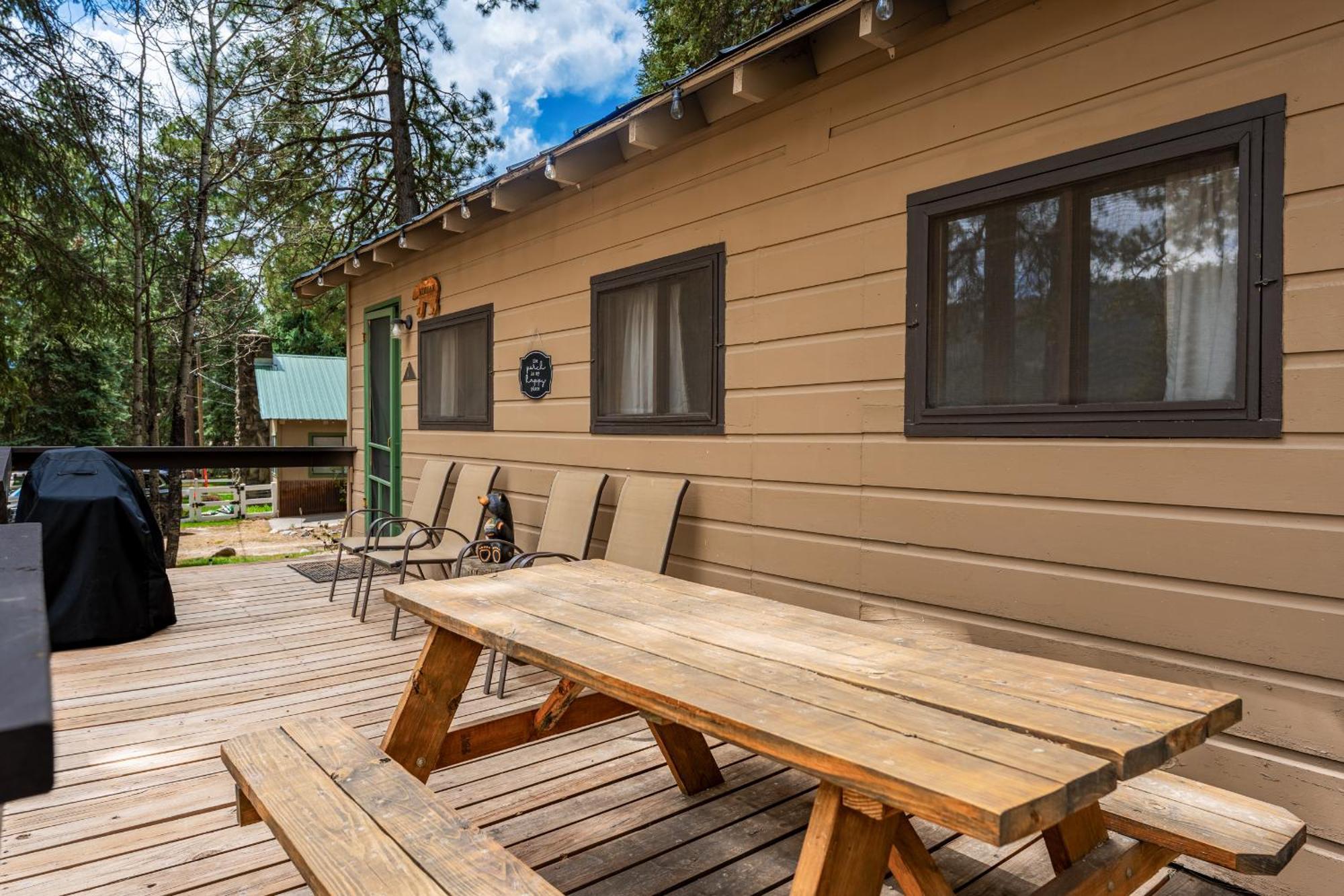 Bear Paw Lodge & Vacation Homes Vallecito エクステリア 写真