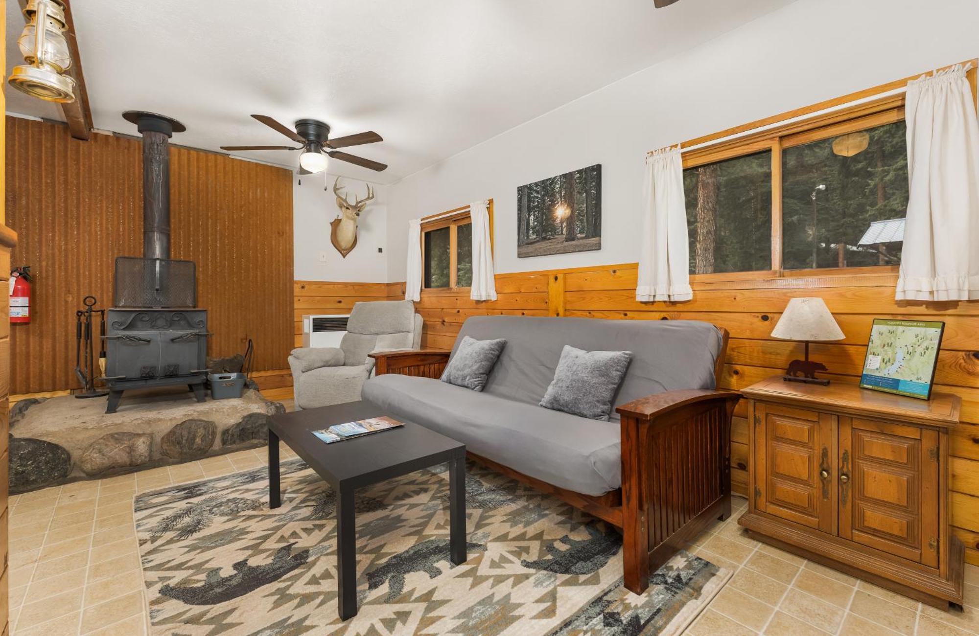 Bear Paw Lodge & Vacation Homes Vallecito エクステリア 写真
