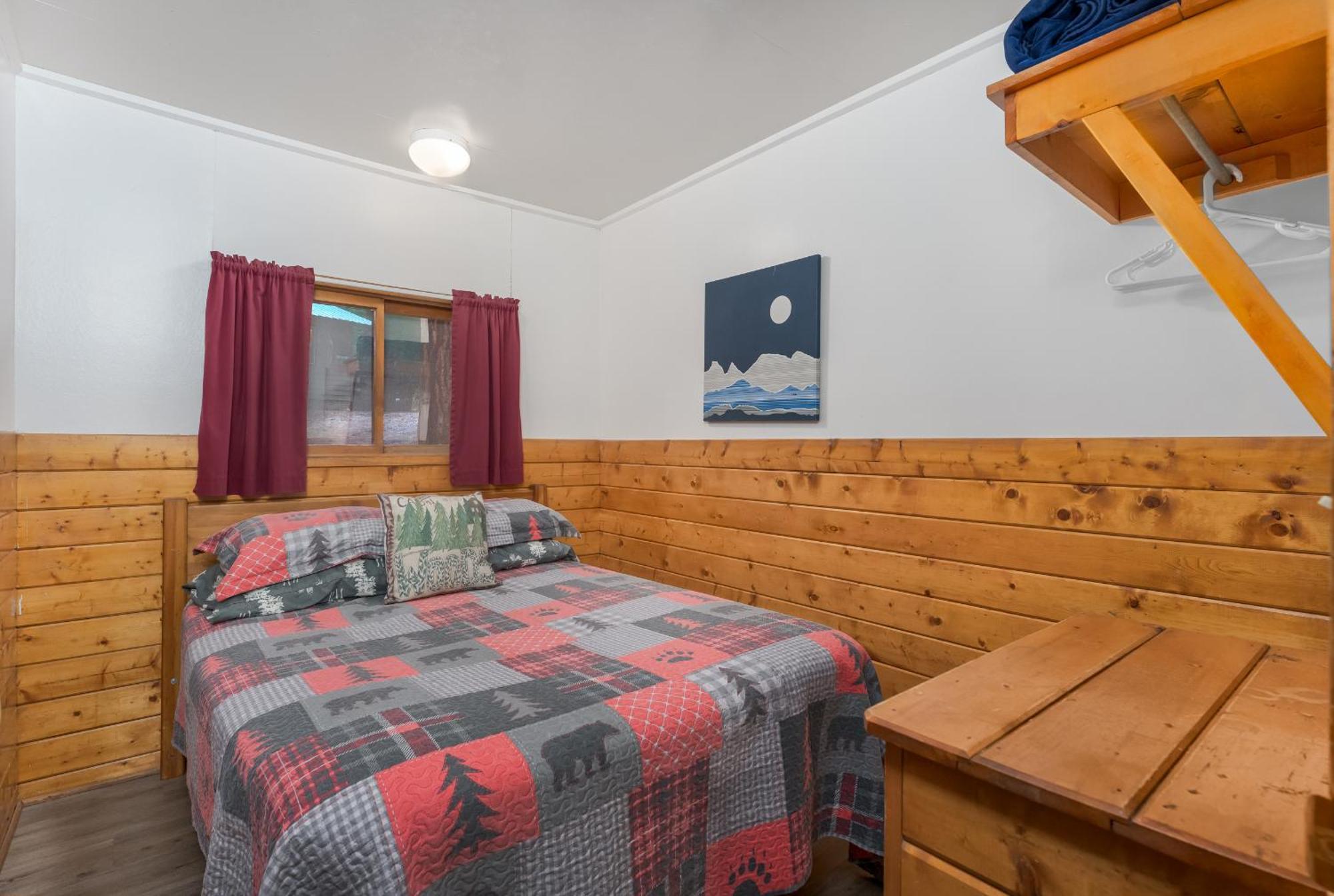 Bear Paw Lodge & Vacation Homes Vallecito エクステリア 写真