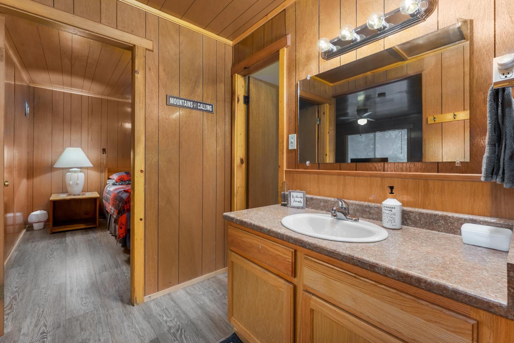 Bear Paw Lodge & Vacation Homes Vallecito エクステリア 写真