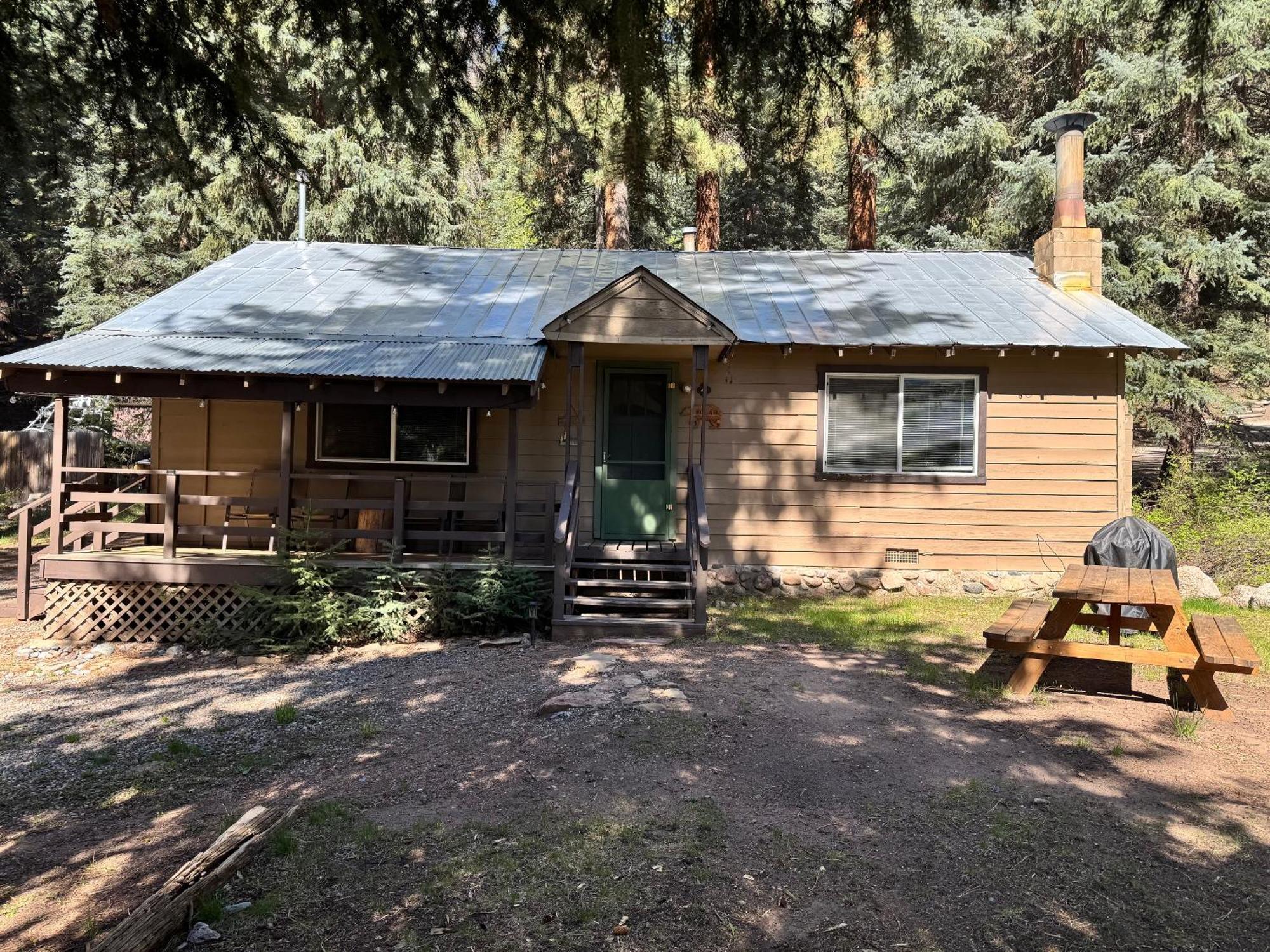 Bear Paw Lodge & Vacation Homes Vallecito エクステリア 写真