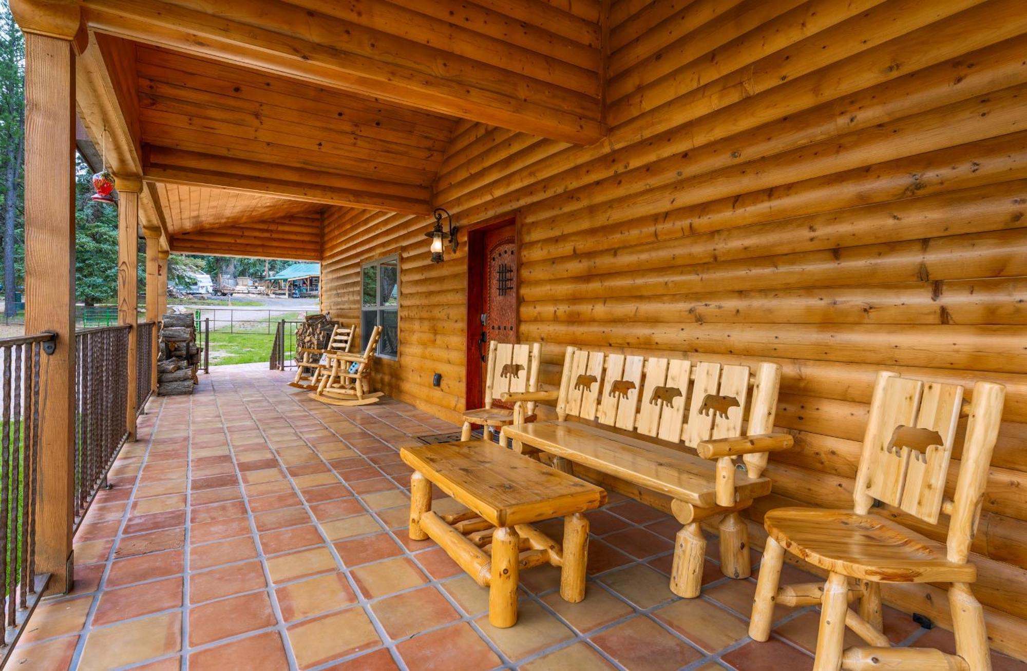 Bear Paw Lodge & Vacation Homes Vallecito エクステリア 写真